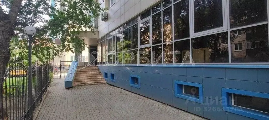 Помещение свободного назначения в Тюменская область, Тюмень ул. ... - Фото 1