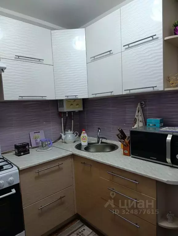 2-к кв. Крым, Симферополь ул. Крымских Партизан, 25 (48.1 м) - Фото 1