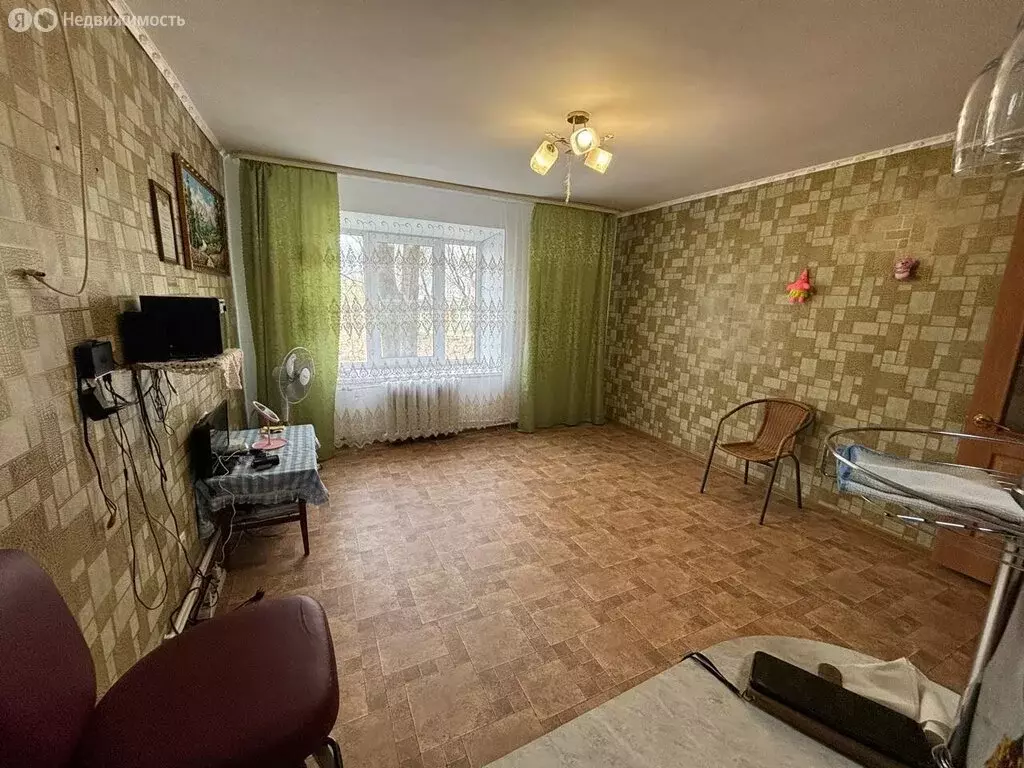 2-комнатная квартира: посёлок городского типа Новошахтинский, ... - Фото 1