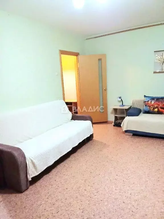 1-к кв. Брянская область, Брянск ул. Братьев Ткачевых, 5 (37.0 м) - Фото 2