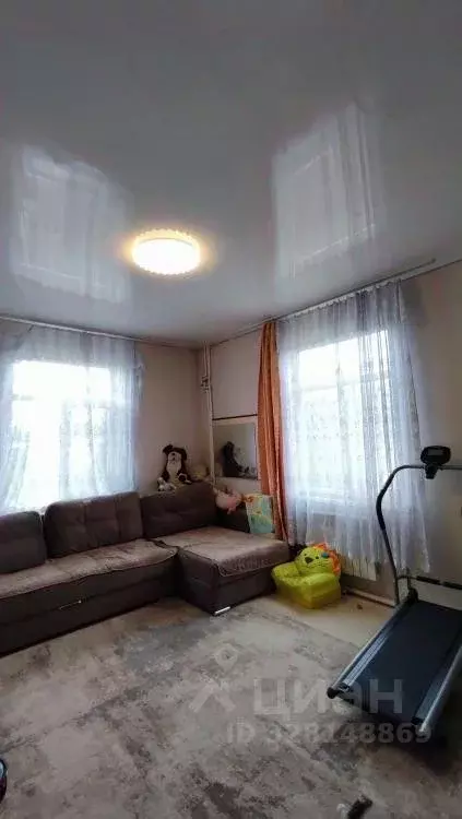 3-к кв. Хакасия, Майна рп ул. Островского, 6 (57.0 м) - Фото 1