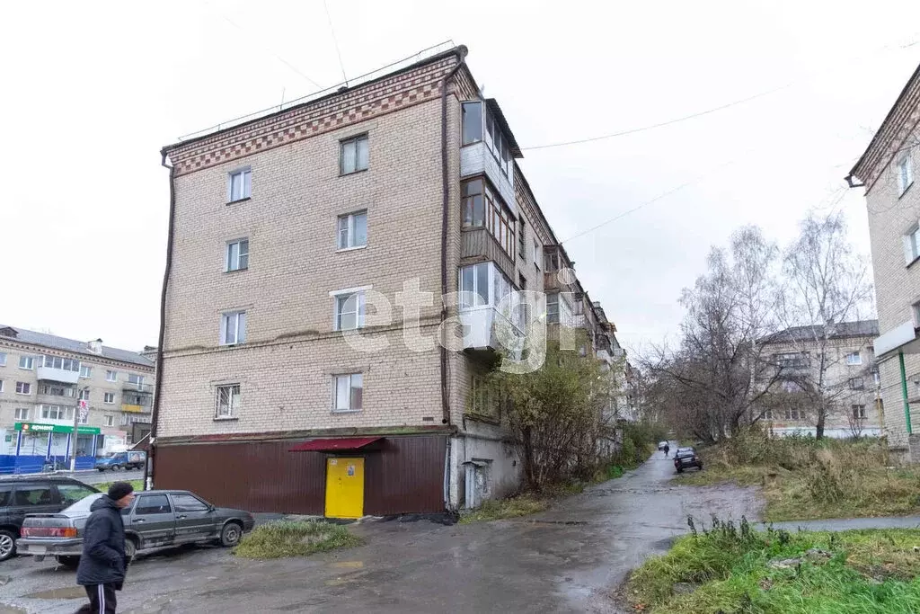 2-комнатная квартира: Златоуст, улица имени А.С. Грибоедова, 12 (41.9 ... - Фото 2