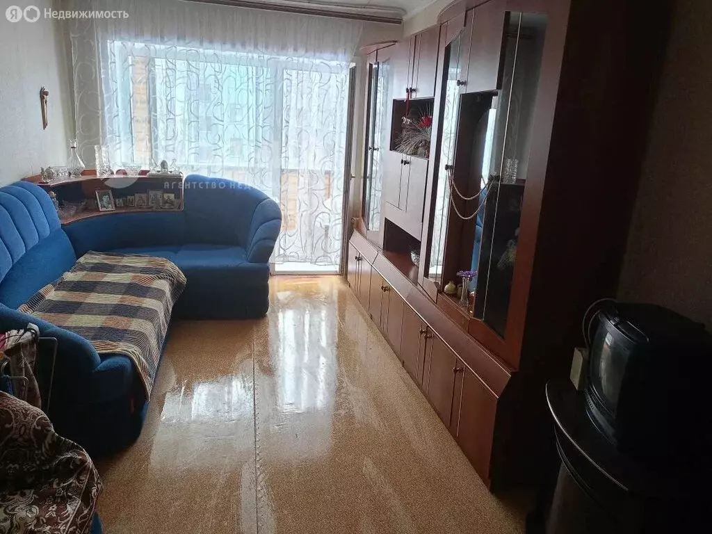 3-комнатная квартира: Чебоксары, Кооперативная улица, 1 (54.5 м) - Фото 1