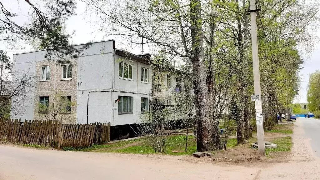 2-комнатная квартира: посёлок Пчёвжа, Октябрьская улица, 13 (48.1 м) - Фото 2