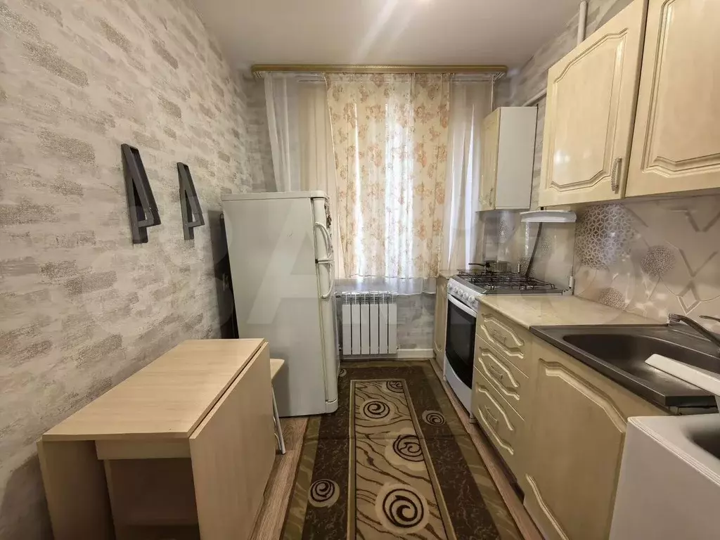 1-к. квартира, 30 м, 1/9 эт. - Фото 0