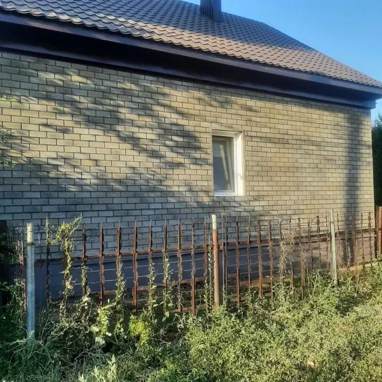 Дом в Саратовская область, Энгельс Новоузенская ул. (99 м) - Фото 2