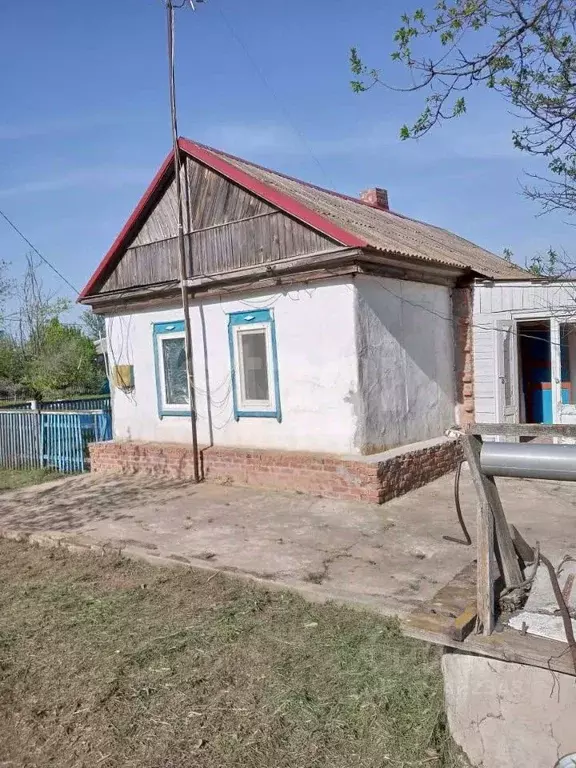 Дом в Ростовская область, Заветинский район, Шебалин хут. Школьная ул. ... - Фото 1