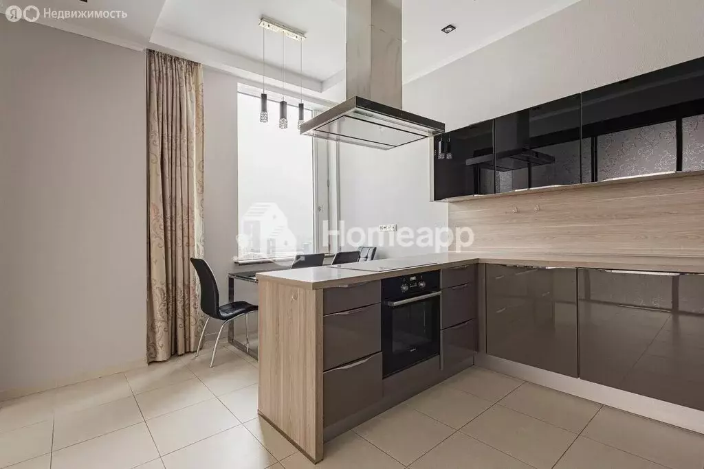 3-комнатная квартира: Москва, Мосфильмовская улица, 8 (1333 м) - Фото 2