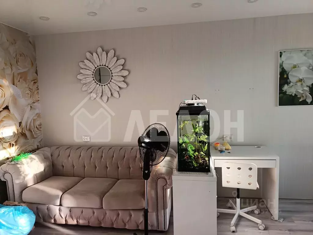 2-к кв. Омская область, Омск просп. Королева, 14 (43.0 м) - Фото 2