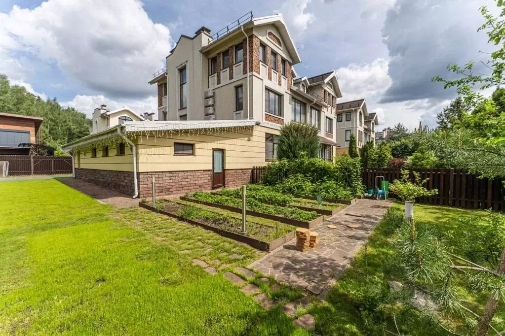 Таунхаус в Московская область, Истра муниципальный округ, д. Новинки, ... - Фото 2