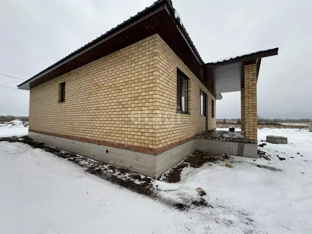 Дом в Башкортостан, Уфимский район, Русско-Юрмашский сельсовет, д. ... - Фото 1