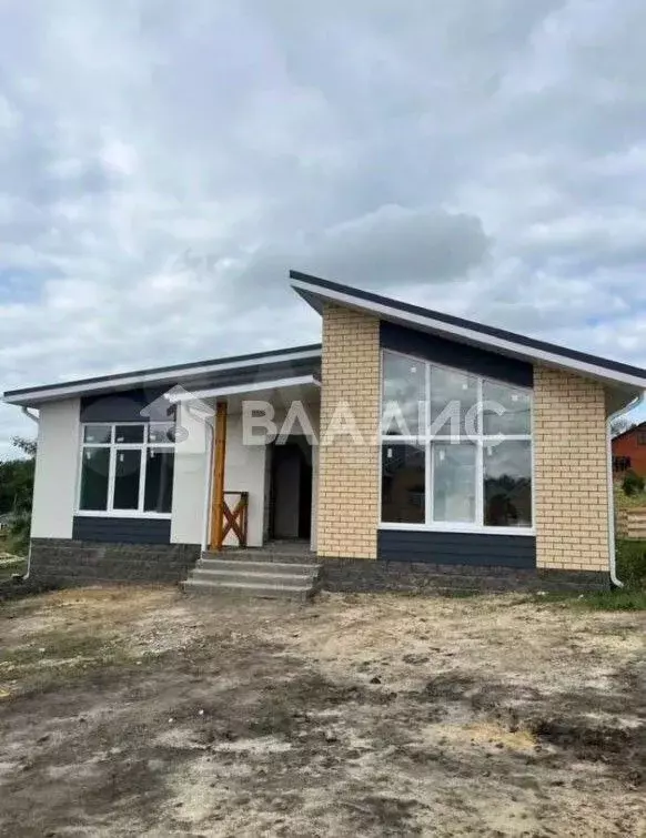 Дом в Белгородская область, Белгородский район, с. Стрелецкое ул. ... - Фото 1