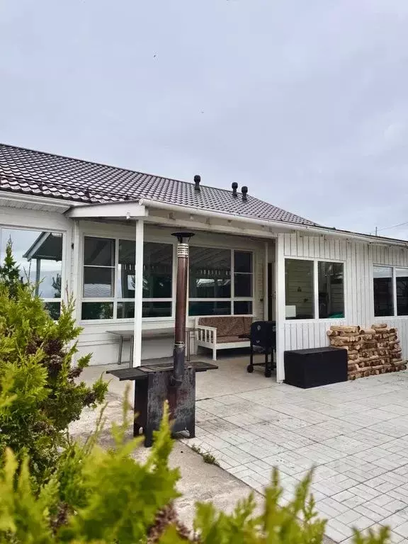 Дом в Ленинградская область, Волховский район, Свирицкое с/пос, д. ... - Фото 1