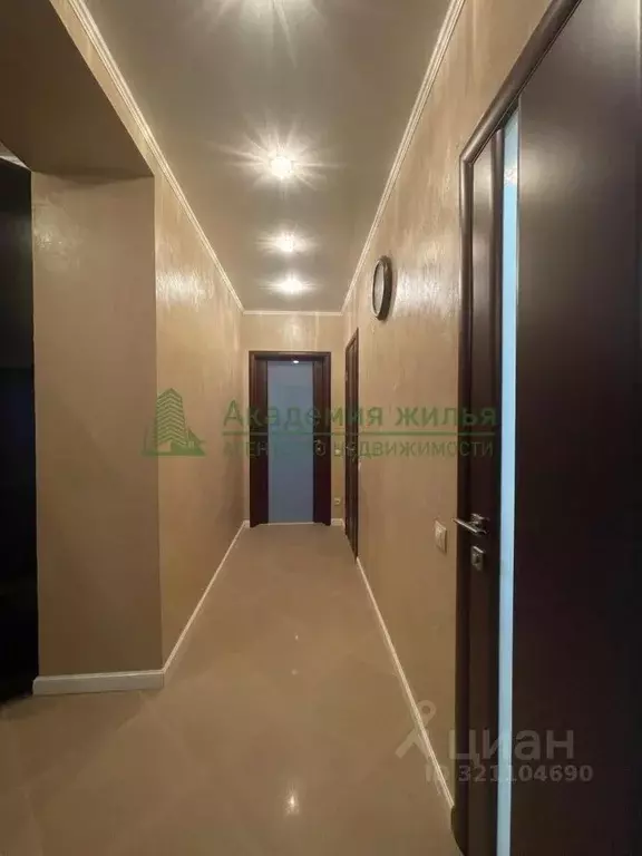 2-к кв. Саратовская область, Саратов Барнаульская ул., 2Б (70.5 м) - Фото 2