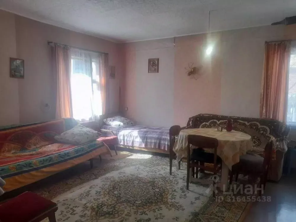 Дом в Иркутская область, Ангарский городской округ, пос. Зверево  (60 ... - Фото 1