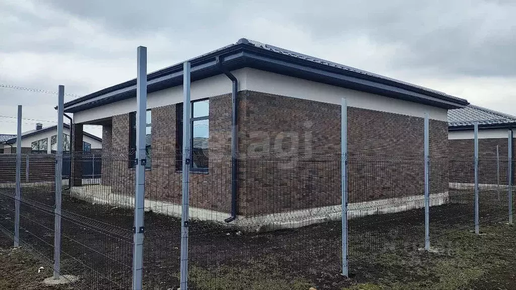 Дом в Ставропольский край, Михайловск Шпаковский район, ул. Александра ... - Фото 2