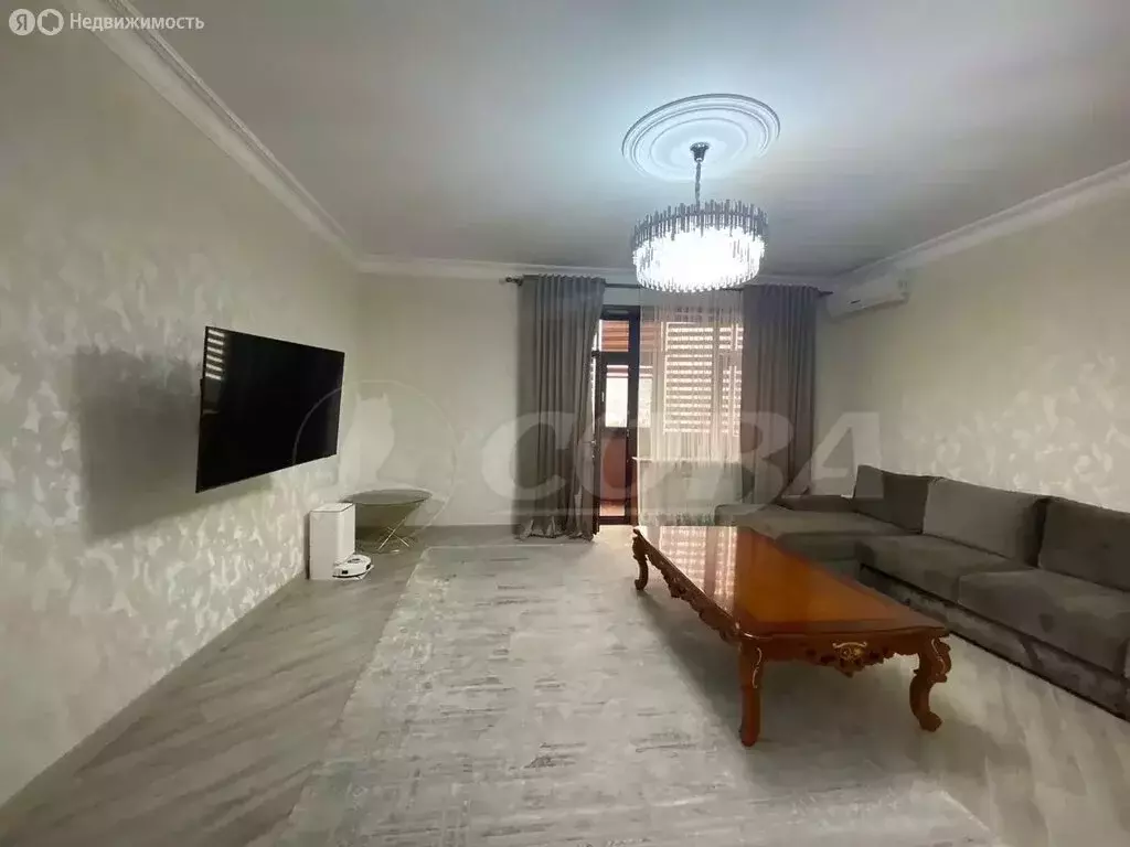 2-комнатная квартира: Махачкала, проспект Расула Гамзатова, 53 (70 м) - Фото 1