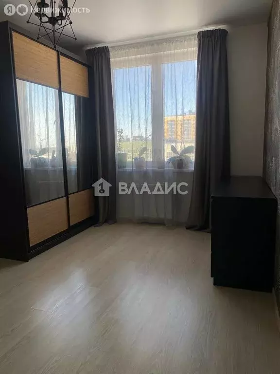 3-комнатная квартира: Анкудиновка, Русская улица, 16 (75 м) - Фото 1