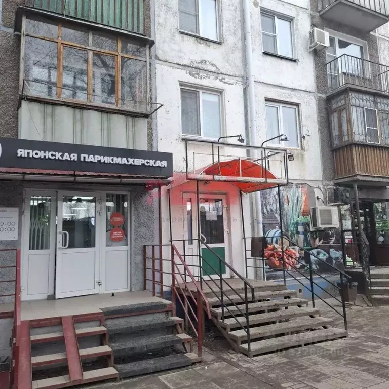 Помещение свободного назначения в Омская область, Омск просп. ... - Фото 1