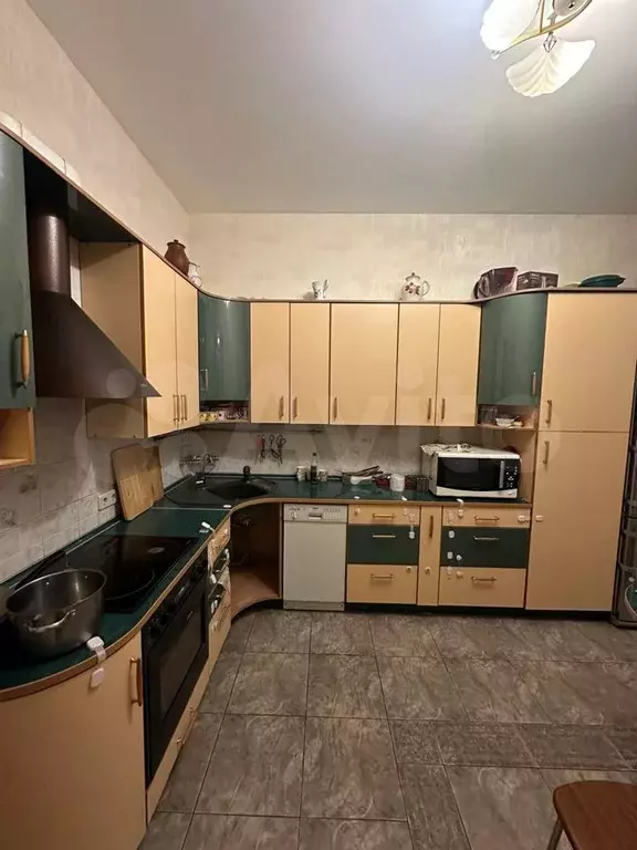 3-к. квартира, 110 м, 7/16 эт. - Фото 0