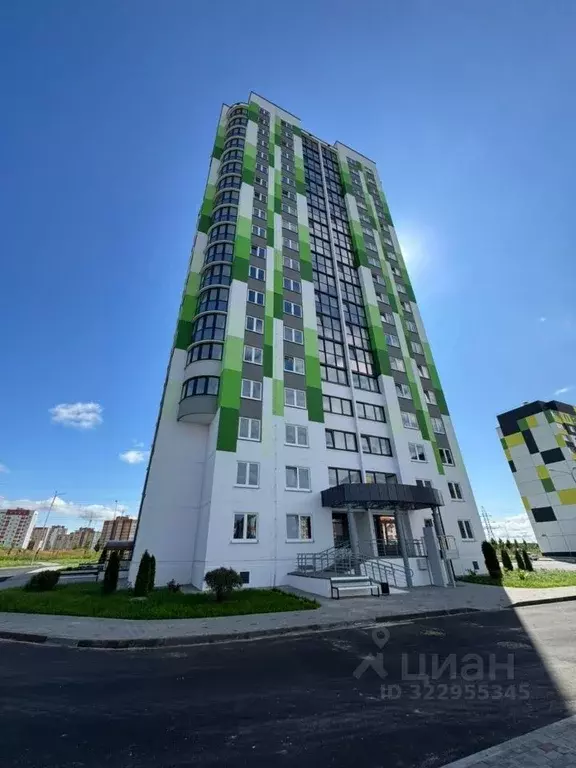 2-к кв. Калужская область, Калуга ул. Минская, 23 (65.91 м) - Фото 0