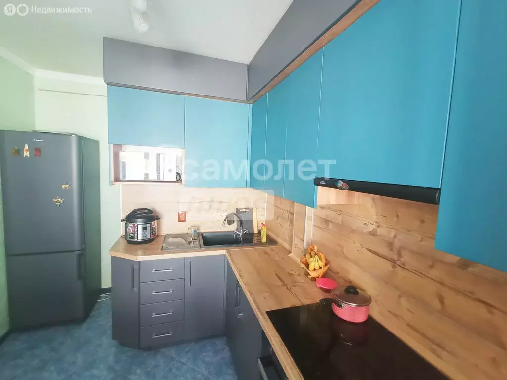 3-комнатная квартира: Салават, улица Мажита Гафури, 24 (78.3 м) - Фото 2