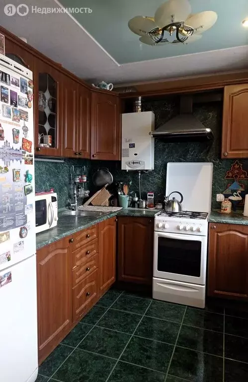 3-комнатная квартира: Нижний Новгород, улица Белинского, 49 (56.6 м) - Фото 1