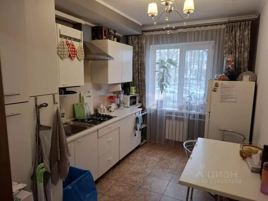 3-к кв. Крым, Симферополь ул. Лермонтова (62.0 м) - Фото 1