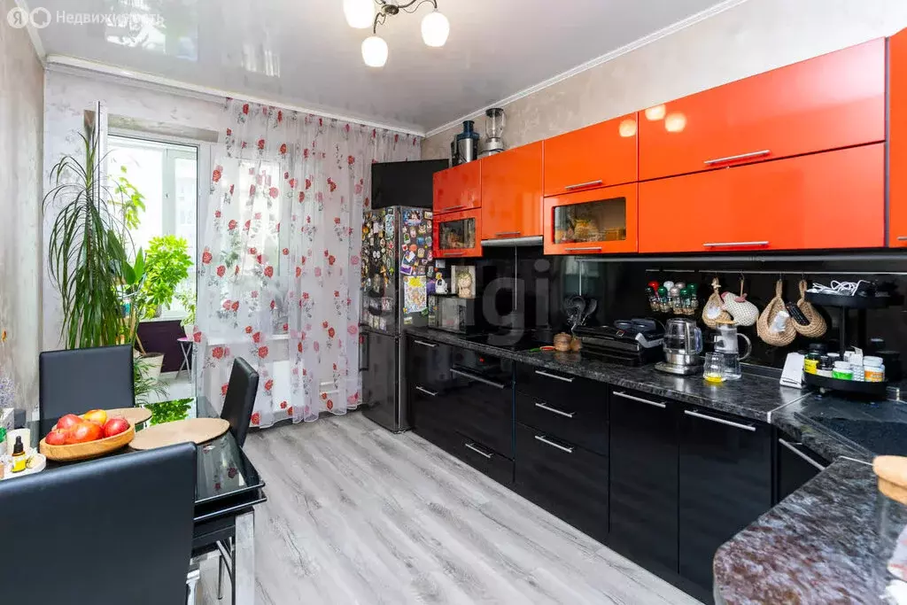 1-комнатная квартира: Тюмень, улица Бориса Опрокиднева, 2к1 (39.4 м) - Фото 1