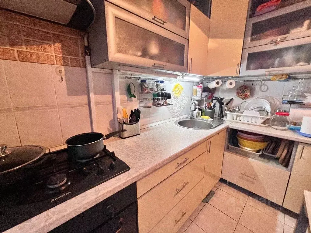 2-к кв. Волгоградская область, Волгоград ул. Космонавтов, 17 (51.1 м) - Фото 2