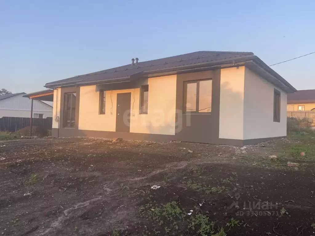 Дом в Белгородская область, Корочанский муниципальный округ, с. ... - Фото 1