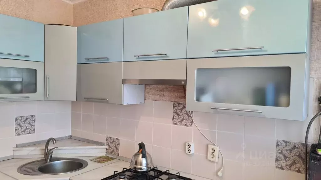 3-к кв. Волгоградская область, Волгоград ул. Гвоздкова, 18 (65.2 м) - Фото 1