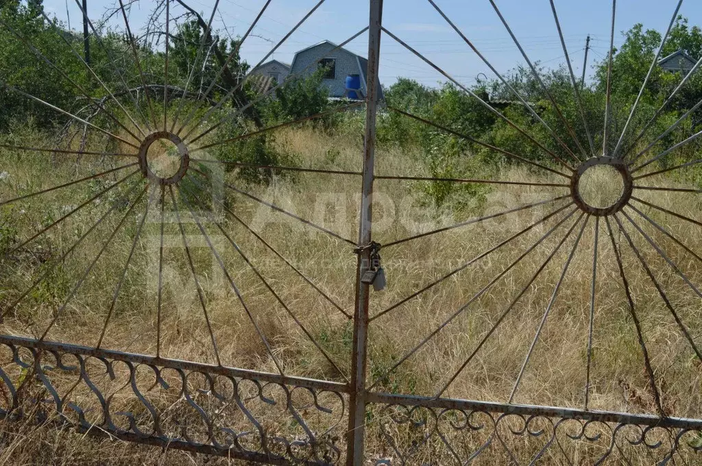 Участок в Волгоградская область, Волгоград Факел СНТ,  (6.0 сот.) - Фото 0