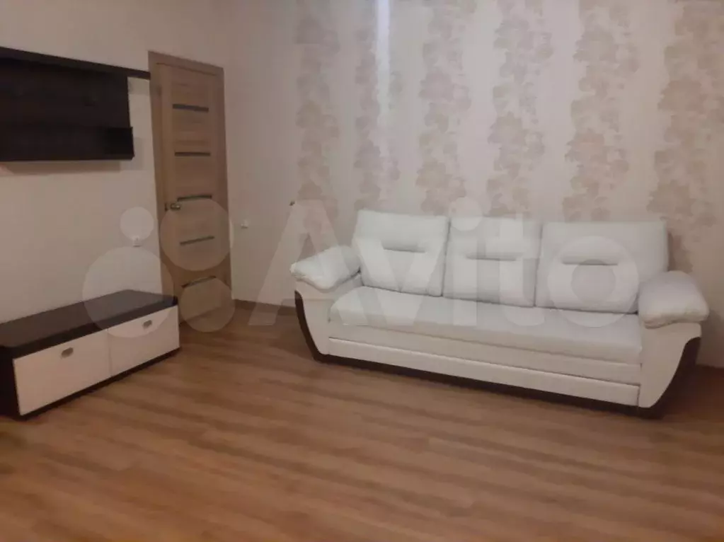 1-к. квартира, 40 м, 3/6 эт. - Фото 0