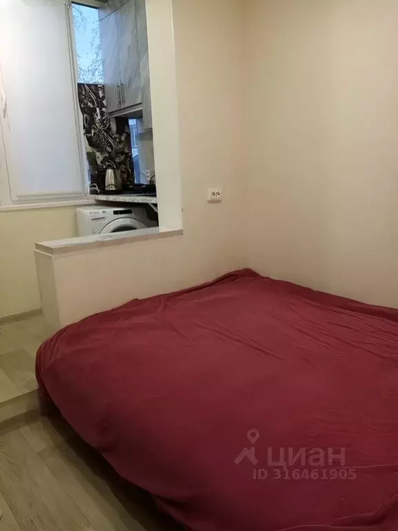 Студия Свердловская область, Екатеринбург ул. Хохрякова, 102 (18.0 м) - Фото 0