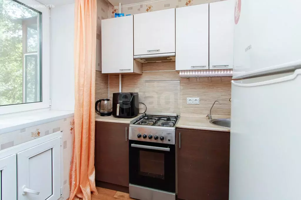 2-комнатная квартира: Тюмень, улица Белинского, 12 (44.5 м) - Фото 2