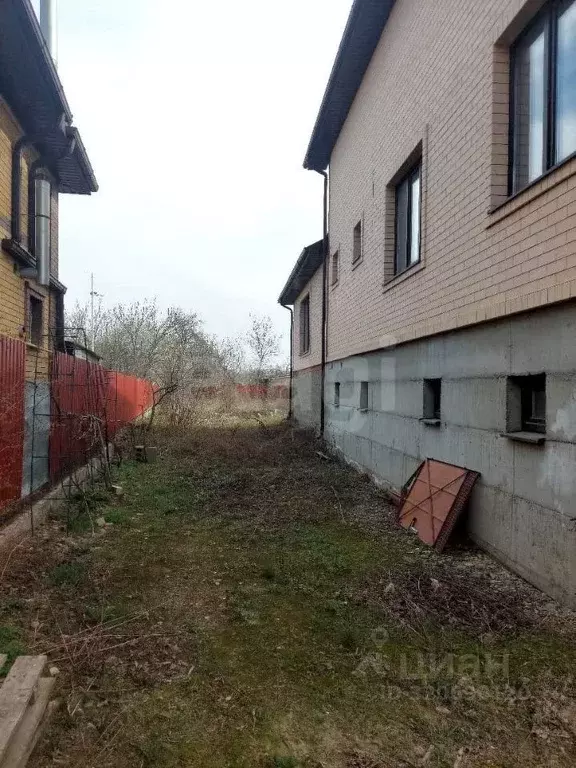 Дом в Краснодарский край, Белореченск ул. Гоголя (350 м) - Фото 1