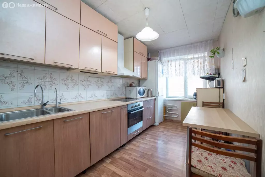 3-комнатная квартира: Екатеринбург, улица Кирова, 9 (62.2 м) - Фото 1