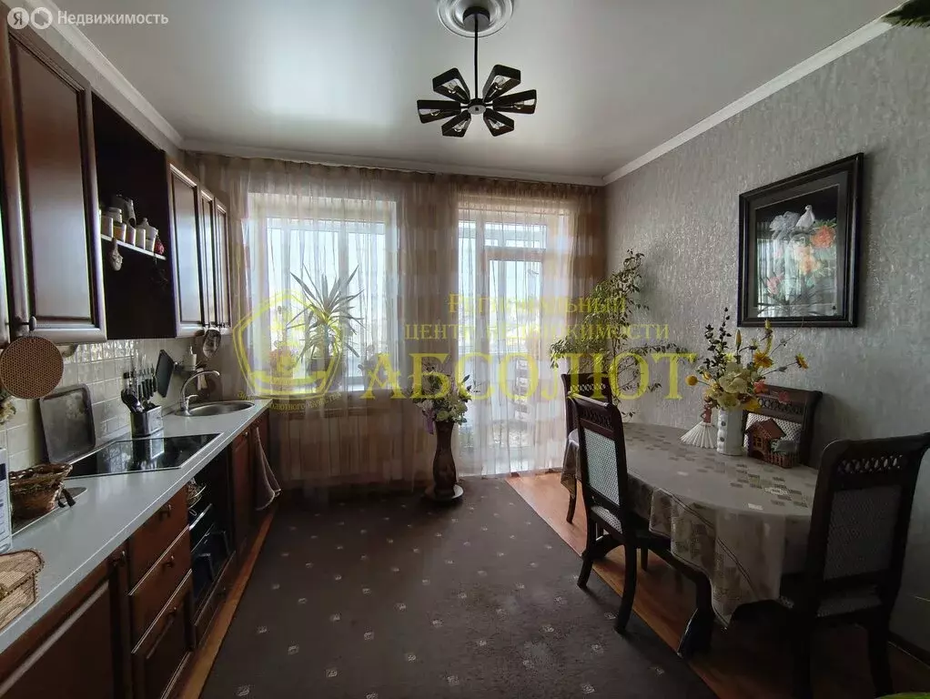 3-комнатная квартира: Ревда, улица Жуковского, 16 (81.2 м) - Фото 2