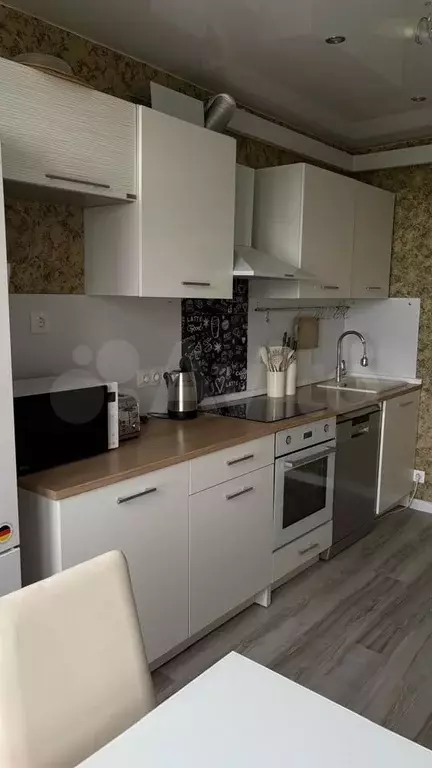 2-к. квартира, 60 м, 23/25 эт. - Фото 1