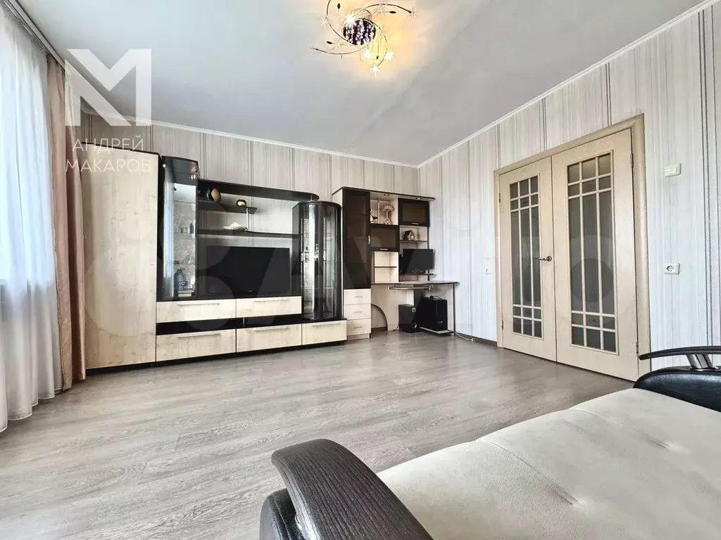 1-к. квартира, 40,5 м, 10/10 эт. - Фото 1