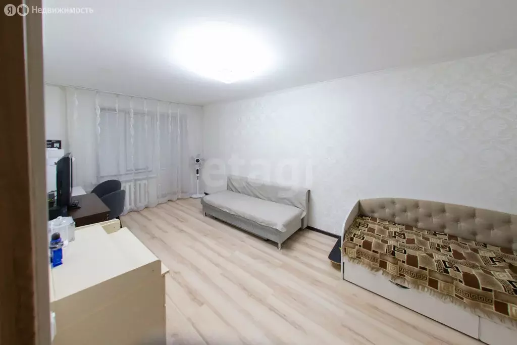 1-комнатная квартира: Альметьевск, улица Шевченко, 166 (36.1 м) - Фото 1