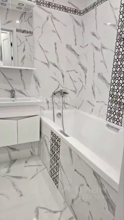 2-к кв. Крым, Феодосия ш. Симферопольское, 41 (58.9 м) - Фото 1