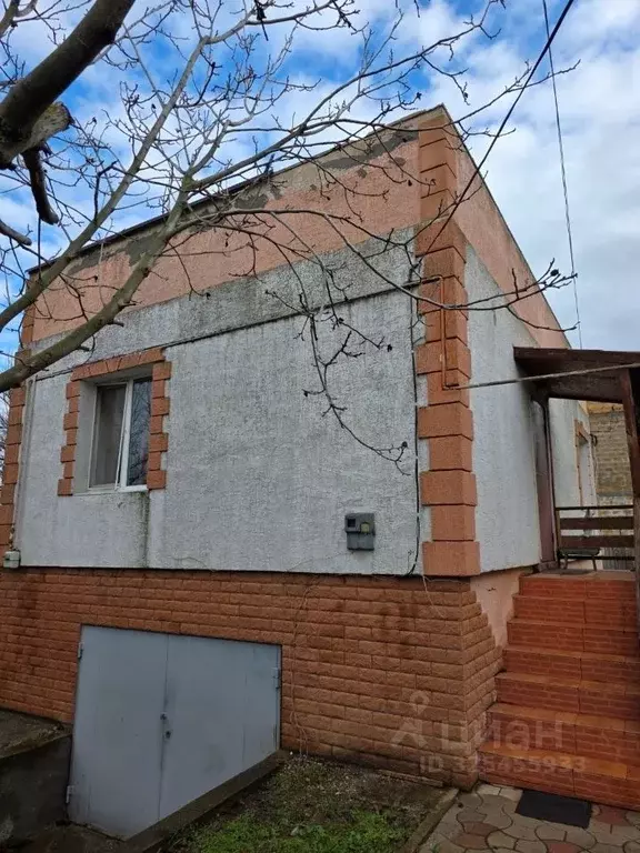 Дом в Крым, Сакский район, Суворовское с/пос, Чайка-С потребительский ... - Фото 1