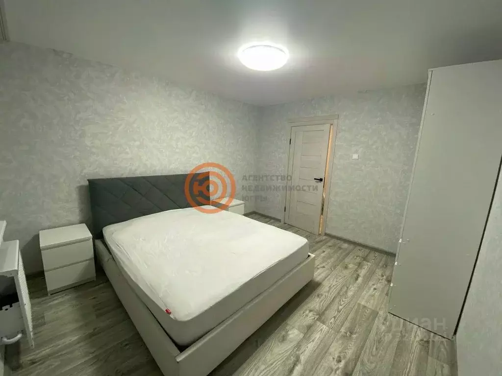 2-к кв. Тюменская область, Тюмень ул. Мельникайте, 122 (58.0 м) - Фото 1