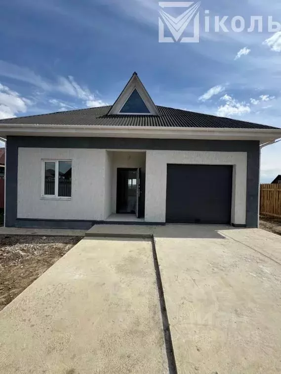Дом в Иркутская область, Иркутский муниципальный округ, с. ... - Фото 0