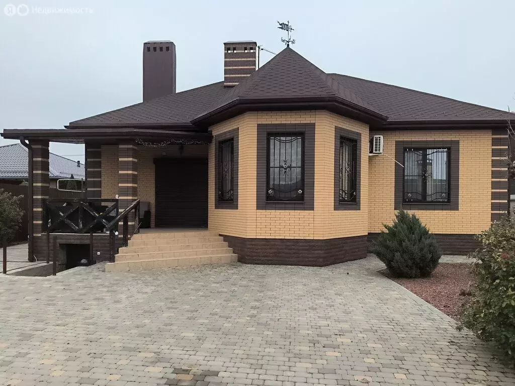 Дом в Ленинаван, улица Мира (189 м) - Фото 1