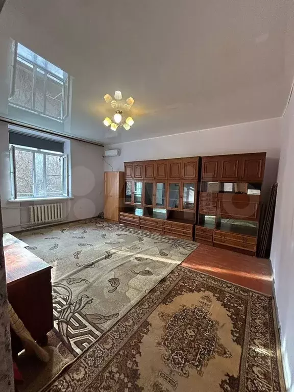 Комната 25,4 м в 3-к., 2/5 эт. - Фото 0