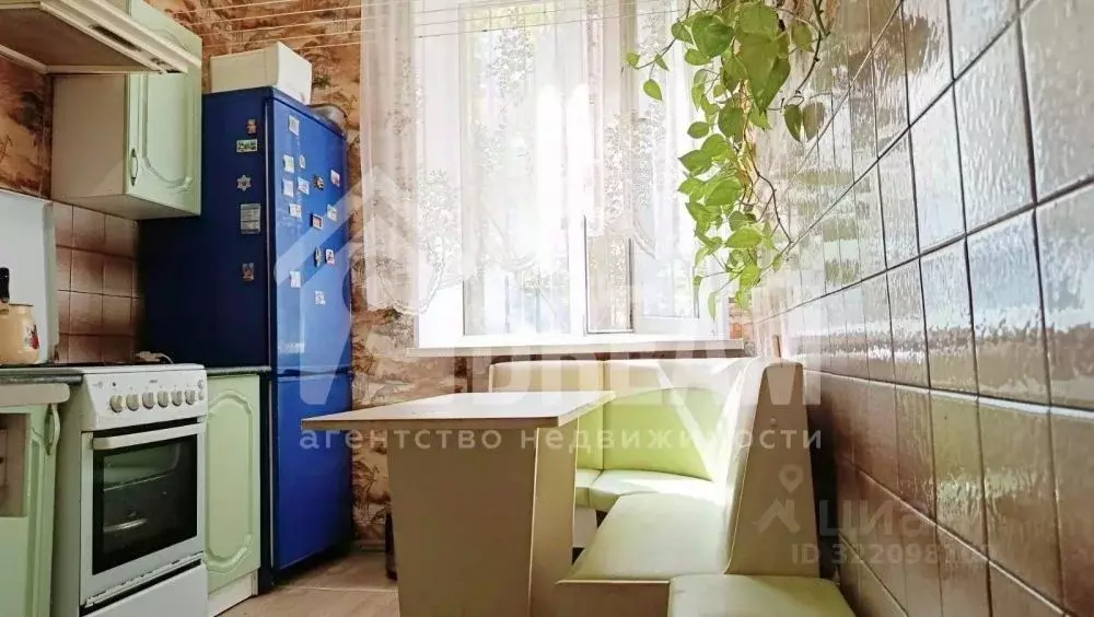 3-к кв. Волгоградская область, Волгоград ул. Борьбы, 17 (68.4 м) - Фото 1