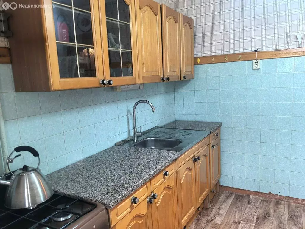 3-комнатная квартира: Стерлитамак, микрорайон Михайловский, улица ... - Фото 1